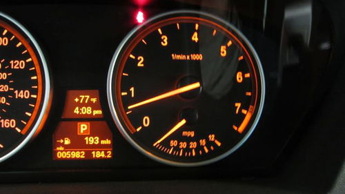 夜间汽车转速多少正常