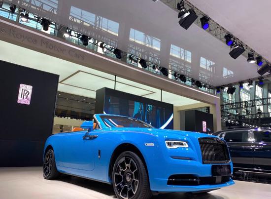 劳斯莱斯汽车自重多少吨 劳斯莱斯汽车自重多少吨