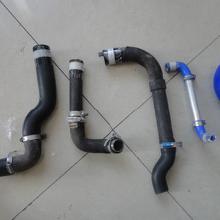 汽车水管扣压多少正常