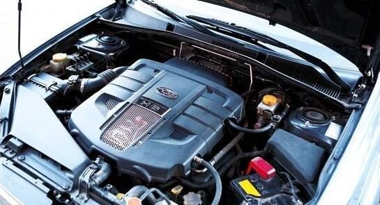 汽车水箱外表温度多少