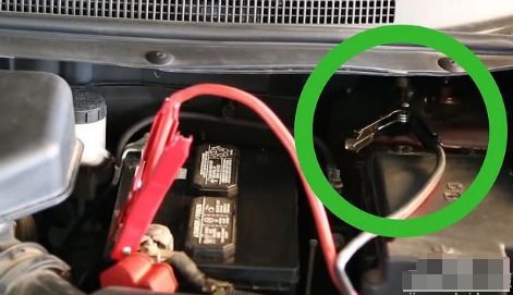 汽车电瓶 多少伏启动