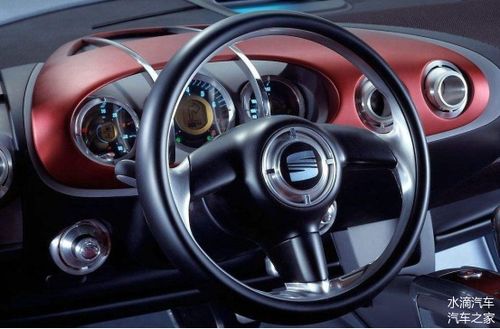 汽车转向是多少圈