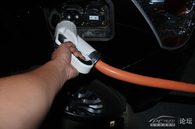 汽车内充电多少瓦