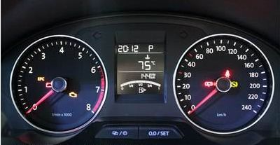 汽车时速多少才会充电