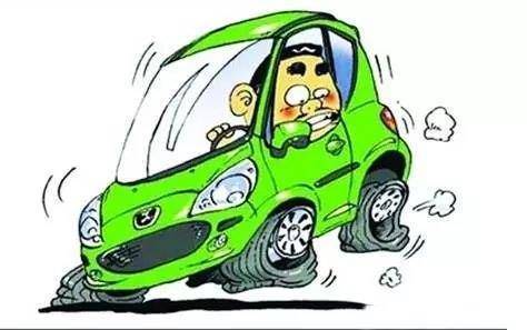 汽车夏天打多少压