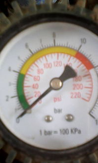 汽车动态气压多少合适 汽车动态气压多少合适