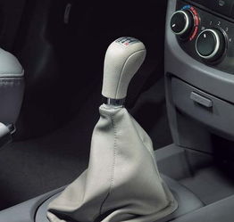 汽车手刹多少牛