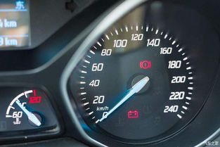 汽车低于多少需要加油