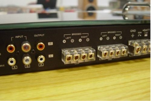 汽车功放hpf调多少