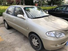 荣城汽车多少钱