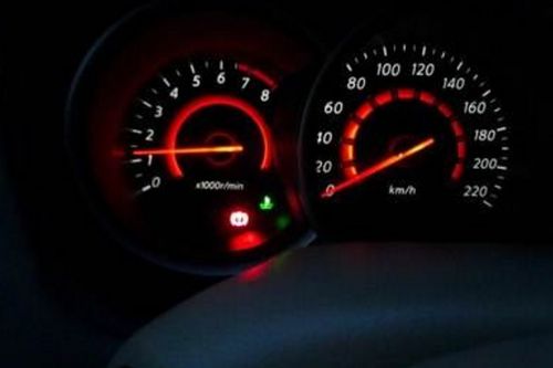 夏季汽车转速多少正常