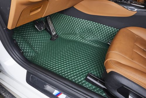 汽车脚垫费用多少