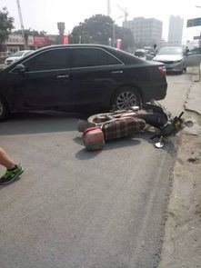 小汽车撞人赔偿多少