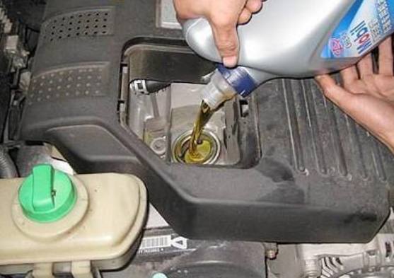 汽车机油多少一换