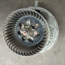 汽车风扇螺丝多少扭