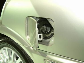 汽车多少角度会翻