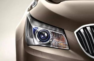 汽车大灯电源多少伏特