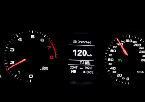 汽车转速到多少省油