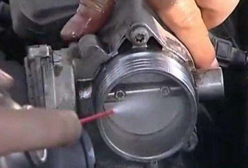 汽车刻度多少需要加