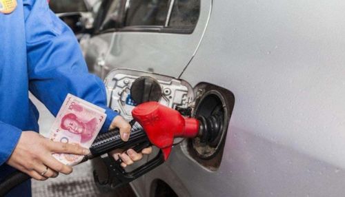 汽车多少公里加汽油