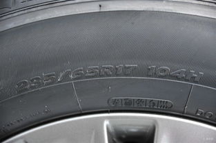 汽车外胎厚度多少