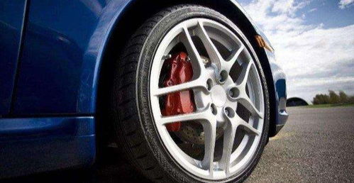 大汽车胎压多少