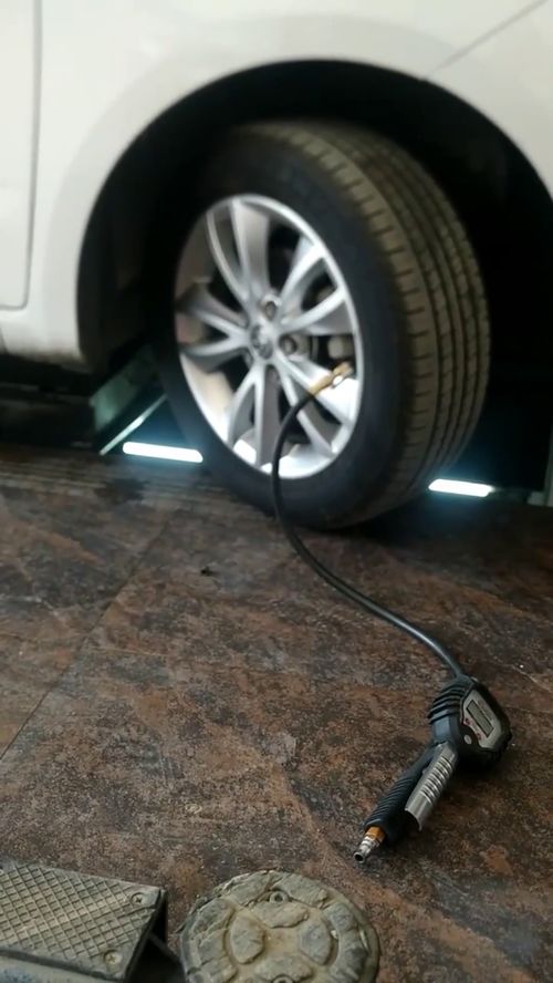 汽车胎压在多少合理