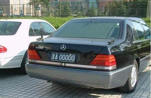 大排量汽车多少