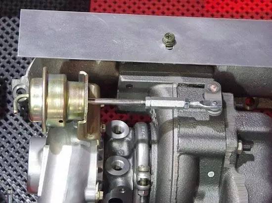 汽车排气压差多少 汽车排气压差多少