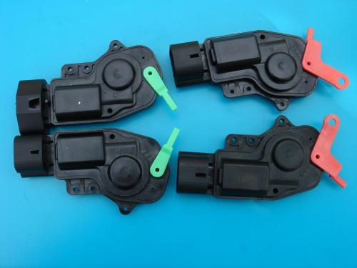 汽车中控锁电压是多少