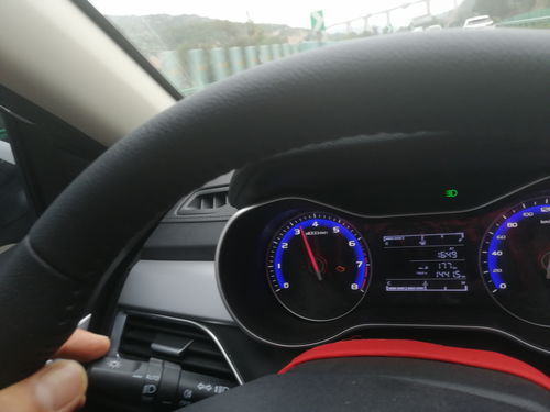 汽车远景电瓶多少伏