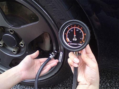 汽车打多少气省油 汽车打多少气省油