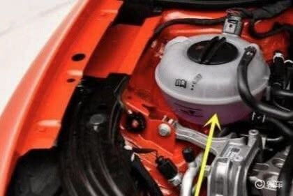 雅阁汽车水箱水位多少