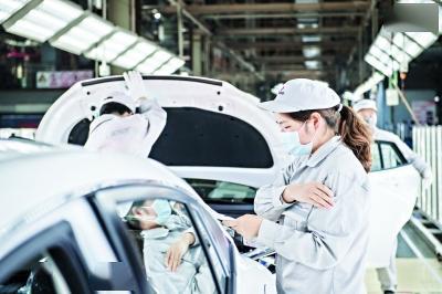 汽车生产多少辆车合适