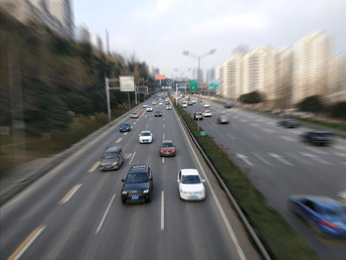 汽车高速最快跑多少 汽车高速最快跑多少