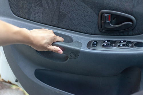 汽车起步多少档最快