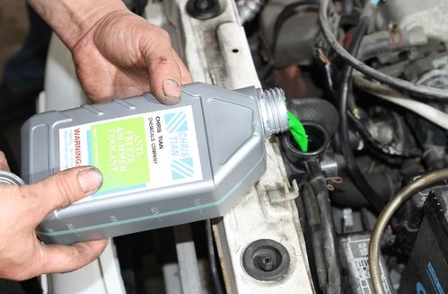 汽车水箱加水多少为准 汽车水箱加水多少为准